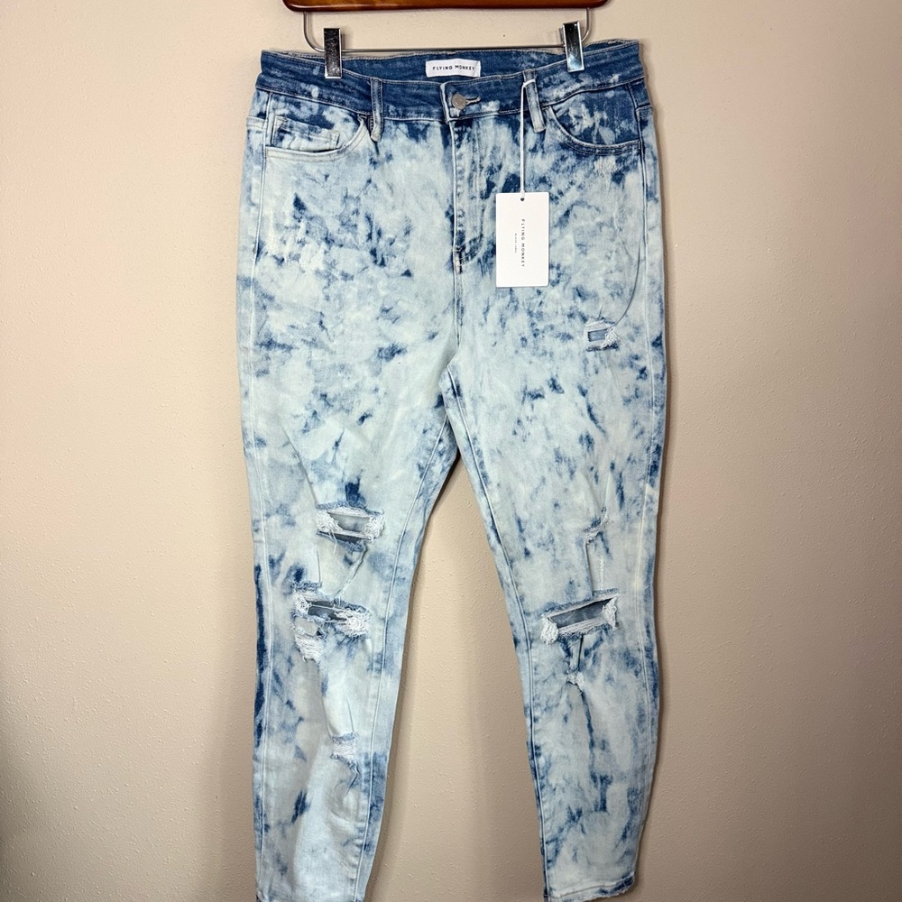 Flying Monkey Acid Wash Skinny Jeans Size 31 NWT High Rise Distressed